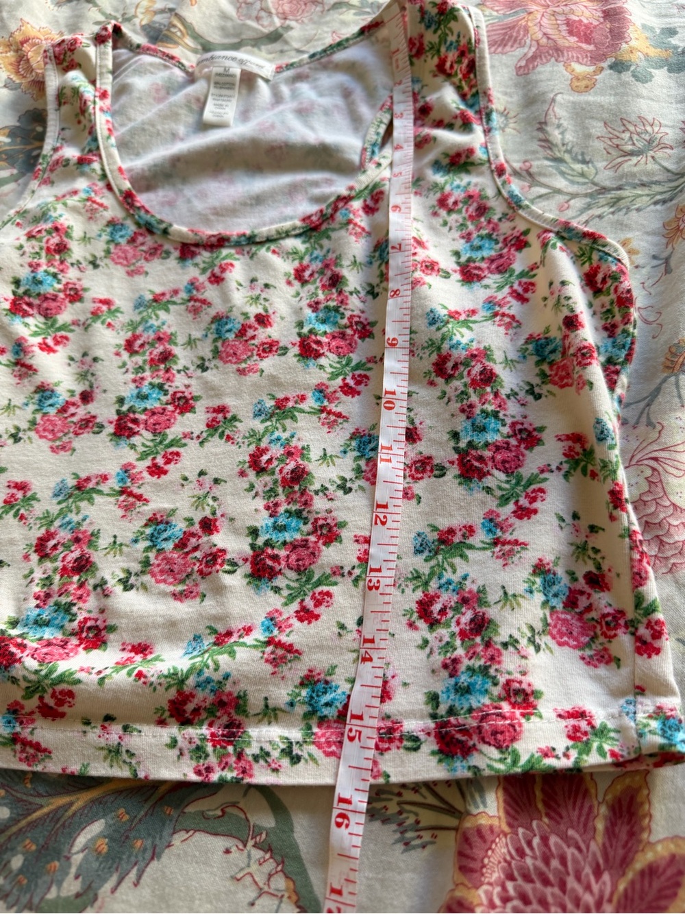 Ambiance Apparel Women's White Floral Crop Tank Scoop Neck Stretch Knit Size M - Picture 4 of 5